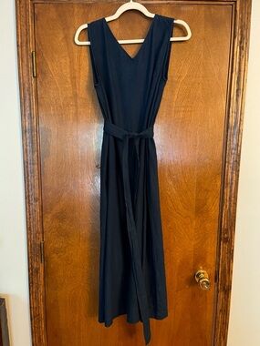 Linenfox Navy Blue Linen Sleeveless Dress